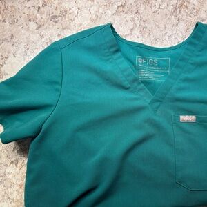 Figs Hunter Green Catarina Scrub Top